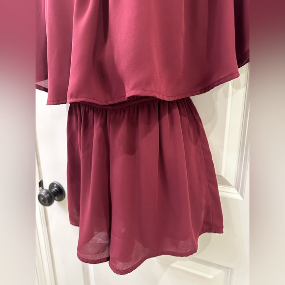 Peach Love Burgundy Plum Off Shoulder Shorts Romper Size S - Picture 7 of 8